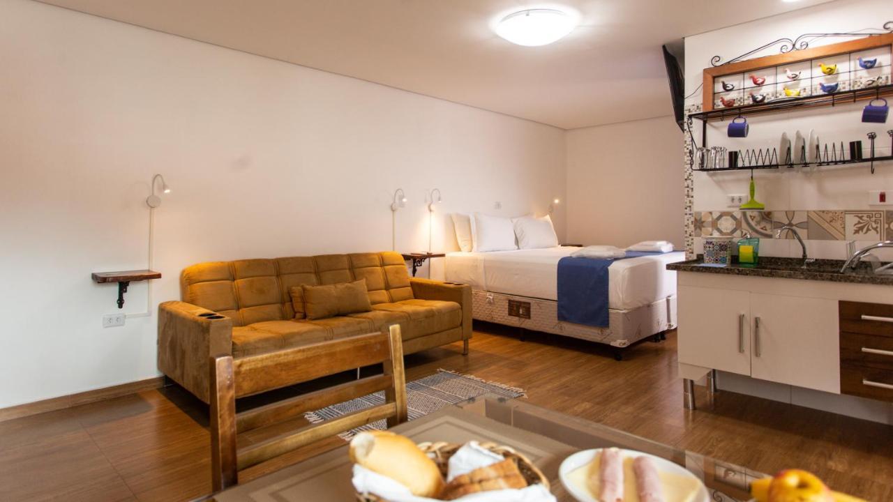 Hotel Chalet Monet - Granja Vianna Cotia  Buitenkant foto