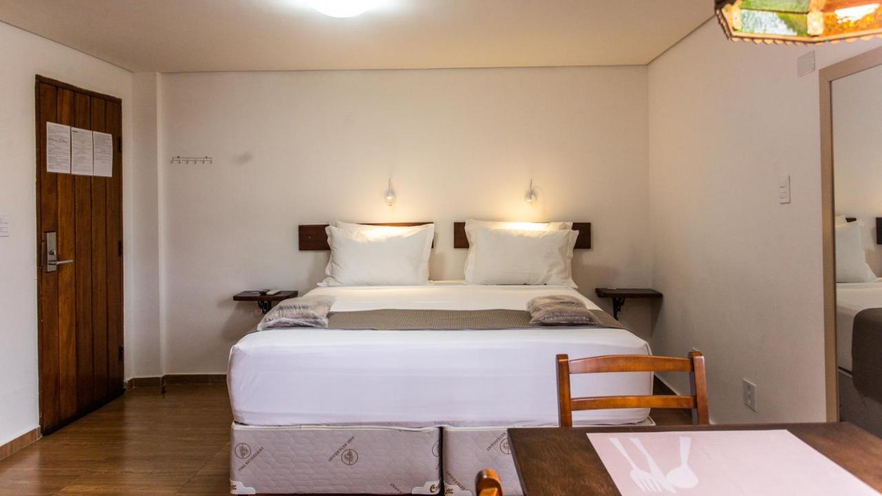 Hotel Chalet Monet - Granja Vianna Cotia  Buitenkant foto