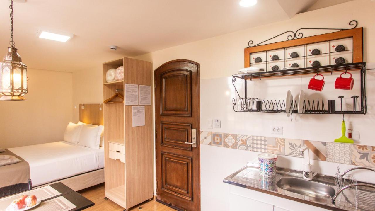 Hotel Chalet Monet - Granja Vianna Cotia  Buitenkant foto
